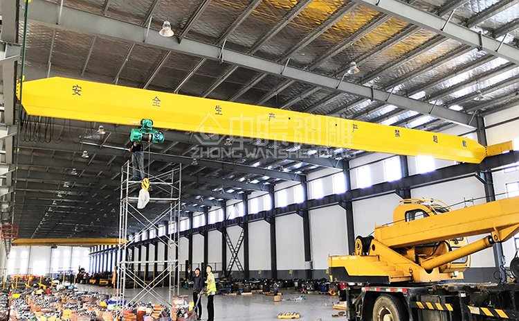 廠(chǎng)房安裝10噸行吊